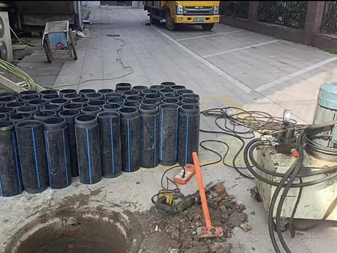 京口PE置换管厂家 DN315置换管 非开挖管短管置换